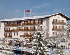 Khách sạn Hotel Panorama Wellness & Resort (Malosco, Ý)