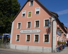 Otel Gasthof Kern (Lehrberg, Almanya)