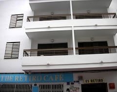 Otel Apartamentos Es Retiro (San Antonio, İspanya)