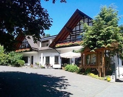 Otel Landhaus im Grund (Lennestadt, Almanya)