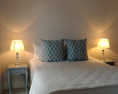Hotel Uniquestay Paardevlei Square Apartment (Somerset West, Sydafrika)