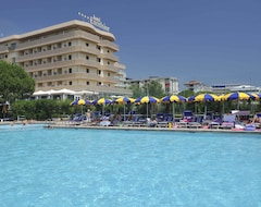 Hotel Apogia Excelsior (Bibione, Itálie)