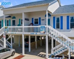 Hele huset/lejligheden Aqua Haven - Second Street From Beach Home (Holden Beach, USA)