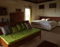 Koko talo/asunto West Bali Villas-Umasari Resort (Jembrana, Indonesia)