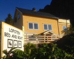 Khách sạn Lofoten Bed and Boat (Soervaagen, Na Uy)