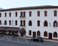 Hotel Al Cavallino (Follina, Italy)