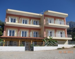 Khách sạn Oasis Drymades (Himara, Albania)