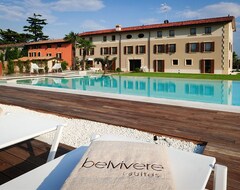Khách sạn Belvivere Suites (Sona, Ý)