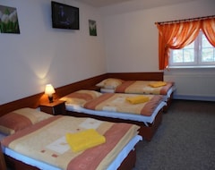 Khách sạn Pensjonat Krysia (Nowa Brzeźnica, Ba Lan)