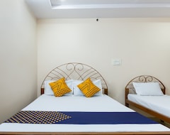 Hotel SPOT ON 65489 SS Grand (Kakinada, Indija)