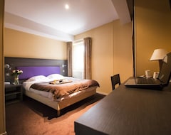 Hotel Icone (Annecy, France)