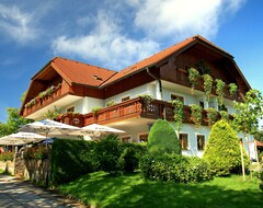 Hotel Spitzerwirt (St Georgen im Attergau, Österreich)