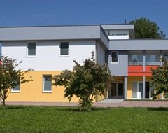 Aparthotel Villa Anna (Radenci, Slovenija)