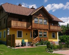 Bed & Breakfast Haus Tippl (Aigen im Ennstal, Austria)