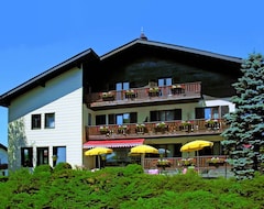 Hotel Gastehaus Lauterbacher (Neumarkt am Wallersee, Austria)