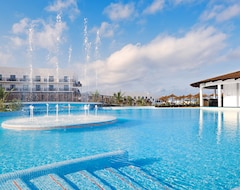 Meliá Dunas Beach Resort & Spa - All Inclusive (Santa Maria, Cape Verde)