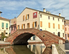Khách sạn Al Ponticello (Comacchio, Ý)