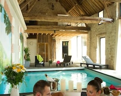 Hotel Guest Caravan With Jacuzy Heated Pool Hammam - Sauna Privatized (Noyant-et-Aconin, Francuska)
