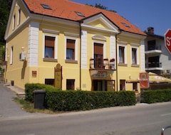 Căn hộ có phục vụ Apartments Petar Pan (Krapinske Toplice, Croatia)