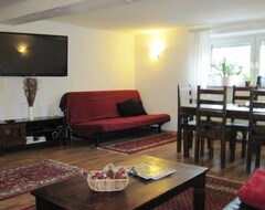 Tüm Ev/Apart Daire Lovingly Renovated, Fully Equipped 70 Sqm Apartment In An Old Half-Timbered House (Neuleiningen, Almanya)