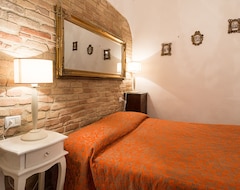 Khách sạn Donna Nobile (San Gimignano, Ý)