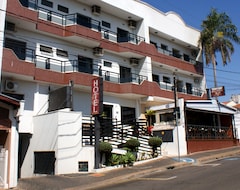 Khách sạn Hotel Casa Blanca (Santa Bárbara d'Oeste, Brazil)