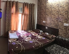 Hotel Prince Palace (Patiala, India)