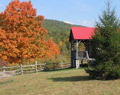 Entire House / Apartment Enjoy Country Life In A Beautiful Mountain Horse Farm Setting (Hot Springs, USA)