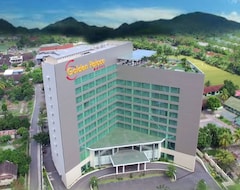 فندق جولدن بالاس هوتل لومبوك (ماتارام, إندونيسيا)