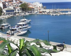 Khách sạn Regina Hotel (Skopelos Town, Hy Lạp)