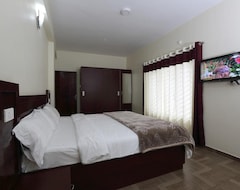 Otel OYO 11748 Pine Hill suites (Udhagamandalam, Hindistan)