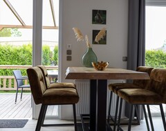 Hotel Four-person Family Lodge (Voorthuizen, Holland)