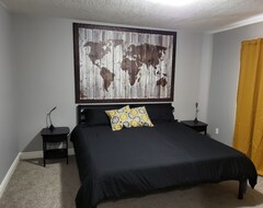 Cijela kuća/apartman Entire 3 Bdrm Completely Supplied House With Garage! (Mayerthorpe, Kanada)