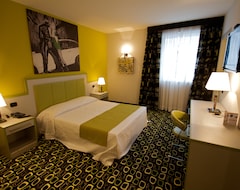 InVilladiserio Hotel (Villa di Serio, İtalya)