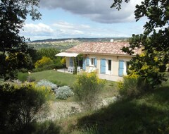 Cijela kuća/apartman House On The Hills Of Provence Overlooking Vineyards .. (Séguret, Francuska)