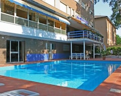 Khách sạn Hotel Solaria (Marina Romea, Ý)