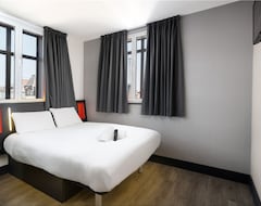 Easyhotel Cardiff (Cardiff, United Kingdom)