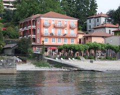 Hotel Albergo Riva (Leggiuno, Italy)