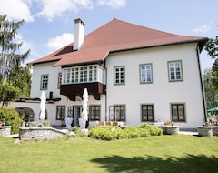 Majatalo Suiten Schloss Finkenstein (Gödersdorf, Itävalta)