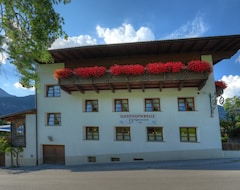 Otel Gasthof Kreuz (Zams, Avusturya)