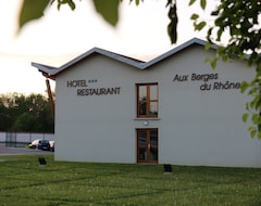 Hotel Aux Berges du Rhône (Chavanoz, France)