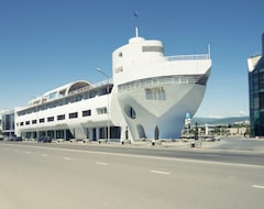 Khách sạn Cruise Hotel (Tbilisii, Georgia)