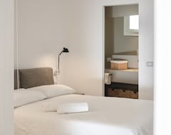 Aparthotel WeLive Trapani - luxury apartments (Trapani, Italia)