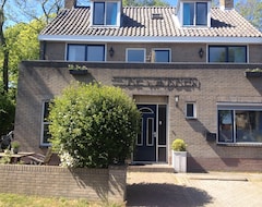 Otel De Wadden (Nes, Hollanda)