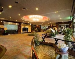 فندق يونجو جراند هوتل (Mimasaka, اليابان)