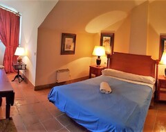 Hotel Todosierranevada Zona Baja - Montblanc Vistas A La Montana - Junto A Los Telecabinas (Monachil, España)