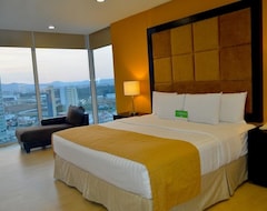 Khách sạn La Quinta Inn & Suites Puebla Palmas (Puebla, Mexico)