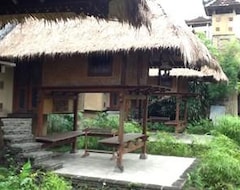 Khách sạn Nirwana Water Garden (Singaraja, Indonesia)