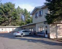 Pine Grove Motel (Sault Ste. Marie, Kanada)