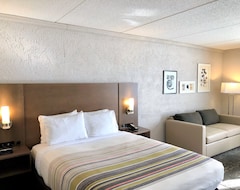 Khách sạn Country Inn & Suites by Radisson, Mt. Pleasant-Racine West, WI (Sturtevant, Hoa Kỳ)